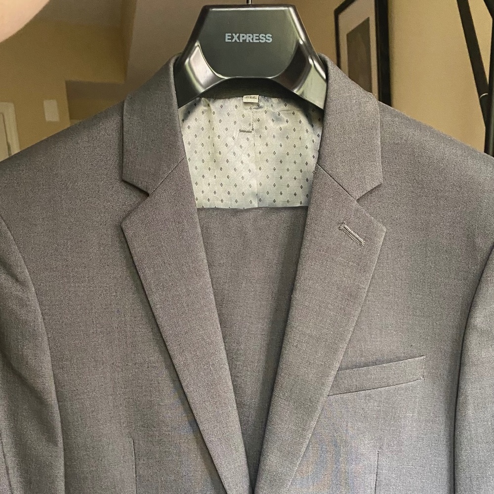 Dark Grey Men's Express suit, 36 S Jacket, 32" pant